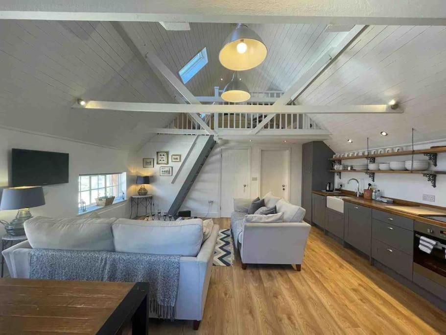 شقة The Coach House Alderbury المظهر الخارجي الصورة
