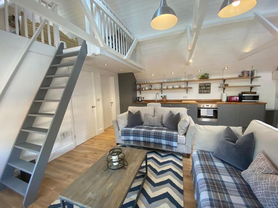 شقة The Coach House Alderbury المظهر الخارجي الصورة